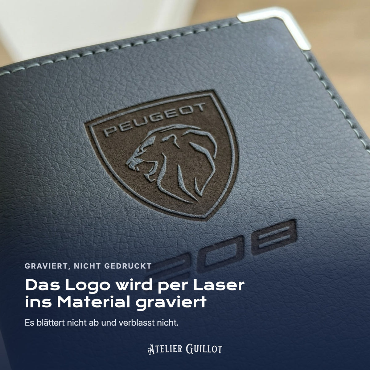 Logo Peugeot 208, per Laser in Kunstleder graviert