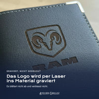 Logo RAM, per Laser in Kunstleder graviert