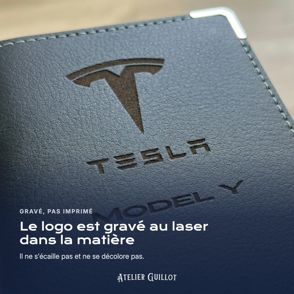 Logo Tesla Model Y gravé au laser dans le simili cuir