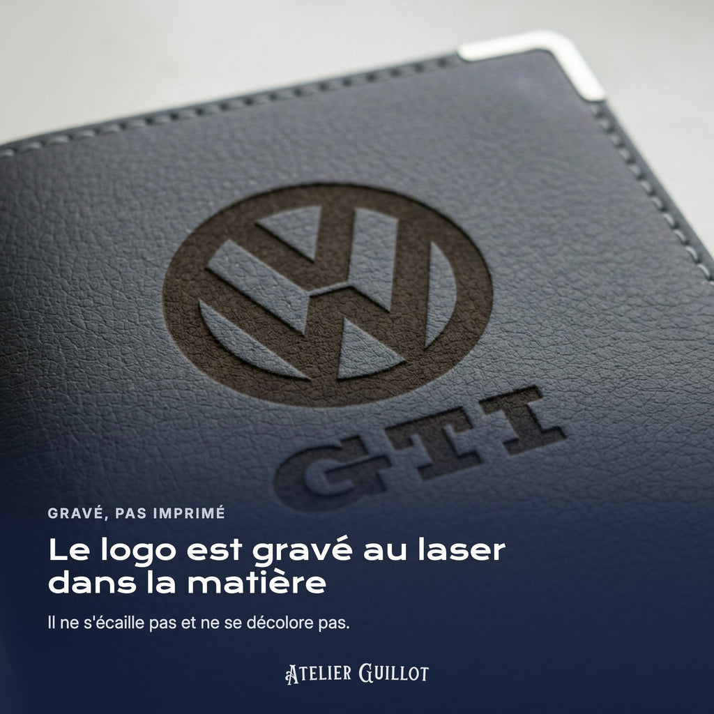 Logo Volkswagen GTI gravé au laser dans le simili cuir