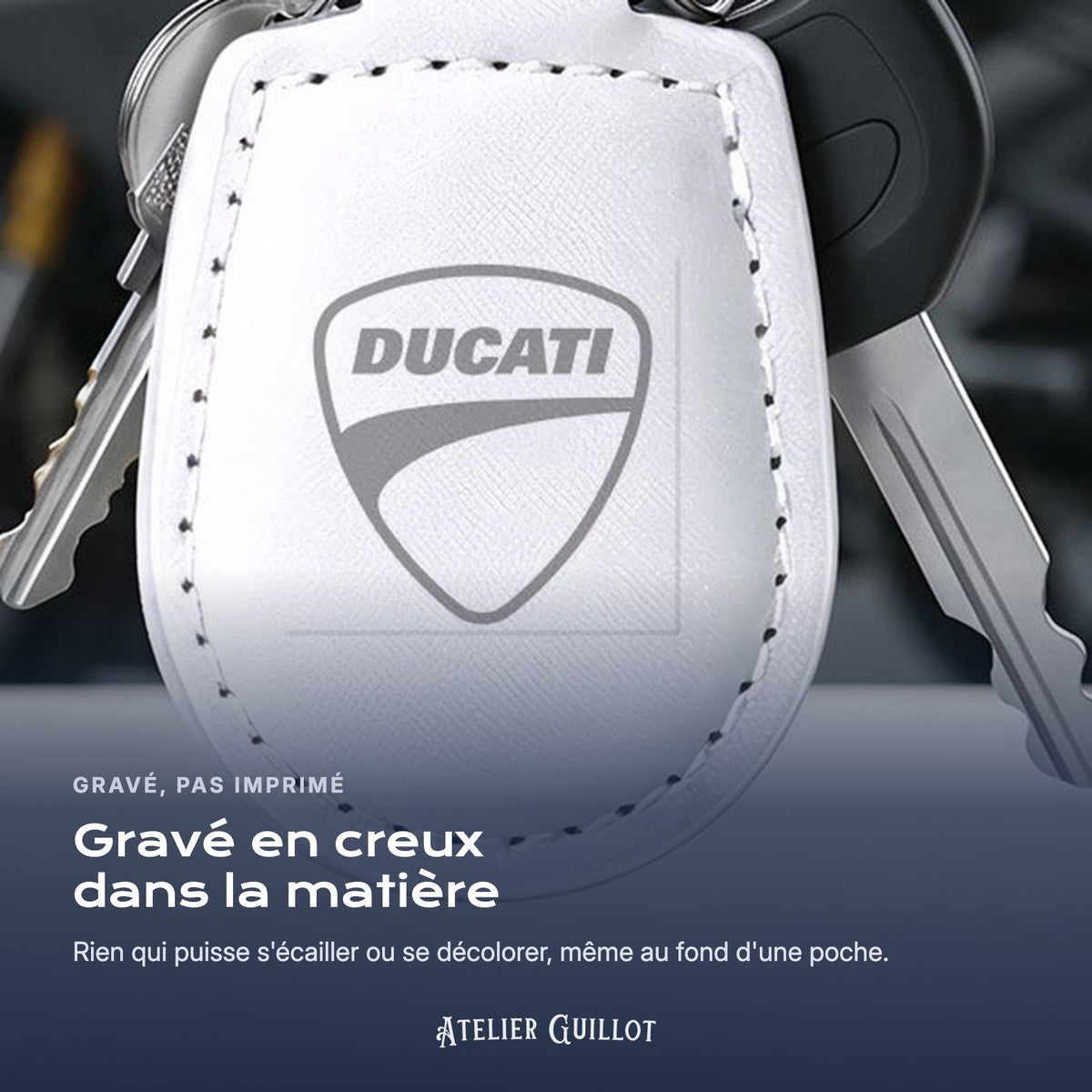 Logo Ducati gravé au laser dans le simili cuir