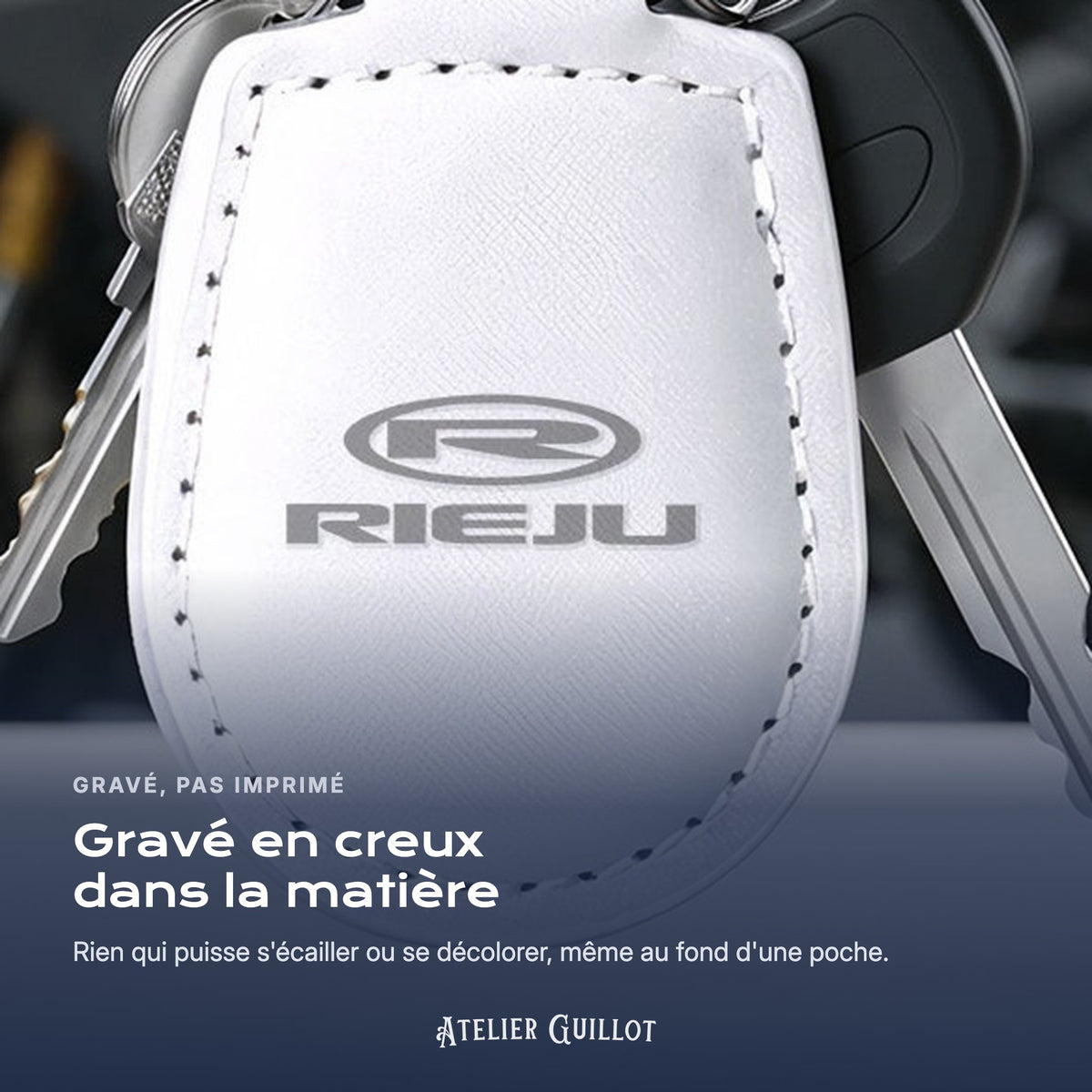 Logo Rieju gravé au laser dans le simili cuir
