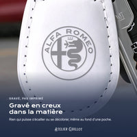 Logo Alfa Romeo gravé au laser dans le simili cuir