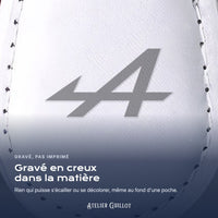 Logo Alpine gravé au laser dans le simili cuir