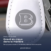 Logo Bugatti gravé au laser dans le simili cuir