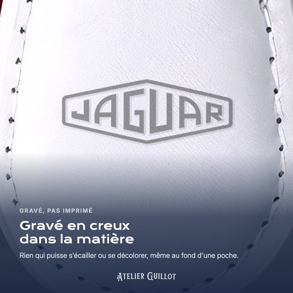 Logo Jaguar gravé au laser dans le simili cuir