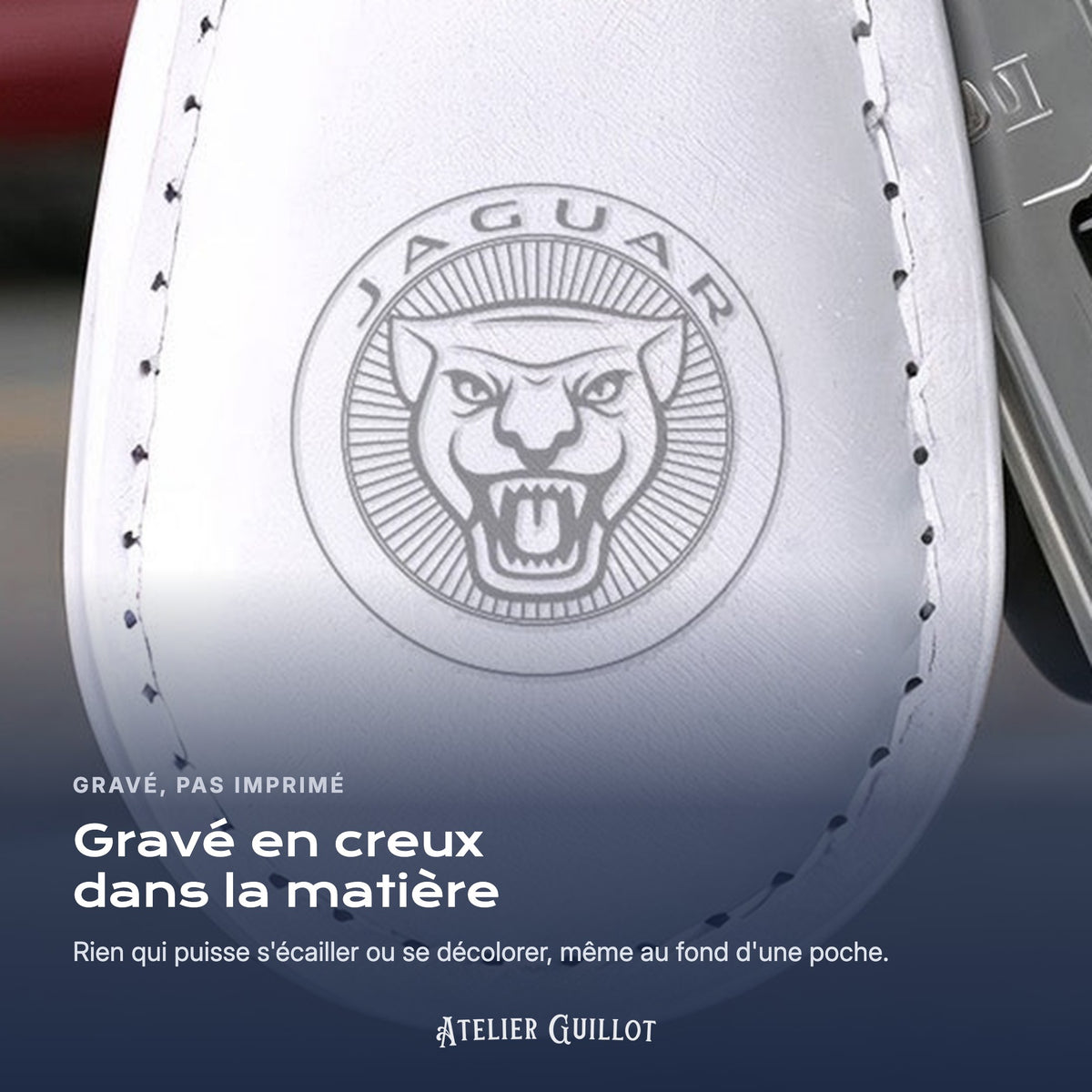Logo Jaguar gravé au laser dans le simili cuir