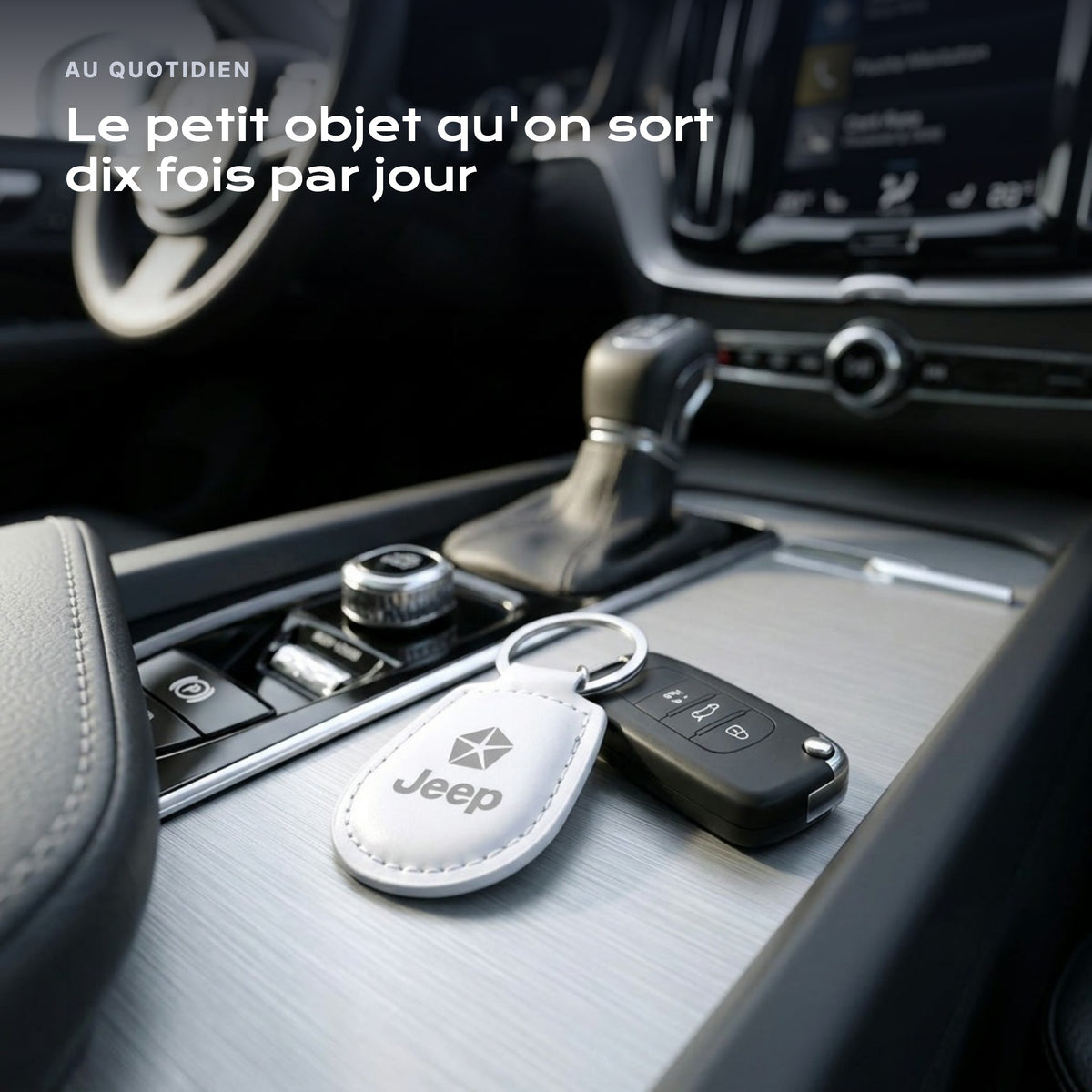 Porte-clés Jeep gravé, accroché à une clé
