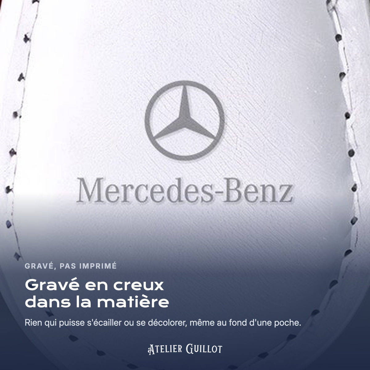 Logo Mercedes-Benz gravé au laser dans le simili cuir
