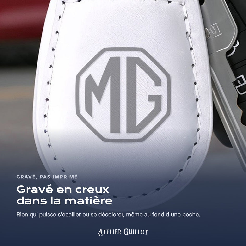 Logo MG gravé au laser dans le simili cuir
