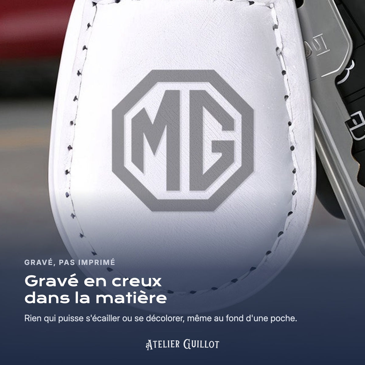 Logo MG gravé au laser dans le simili cuir