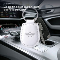Porte-clés Mini gravé, accroché à une clé