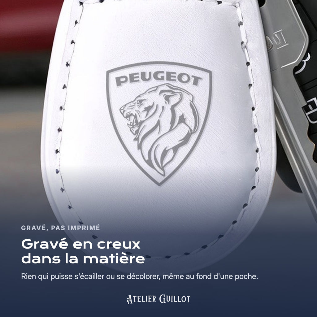 Logo Peugeot gravé au laser dans le simili cuir
