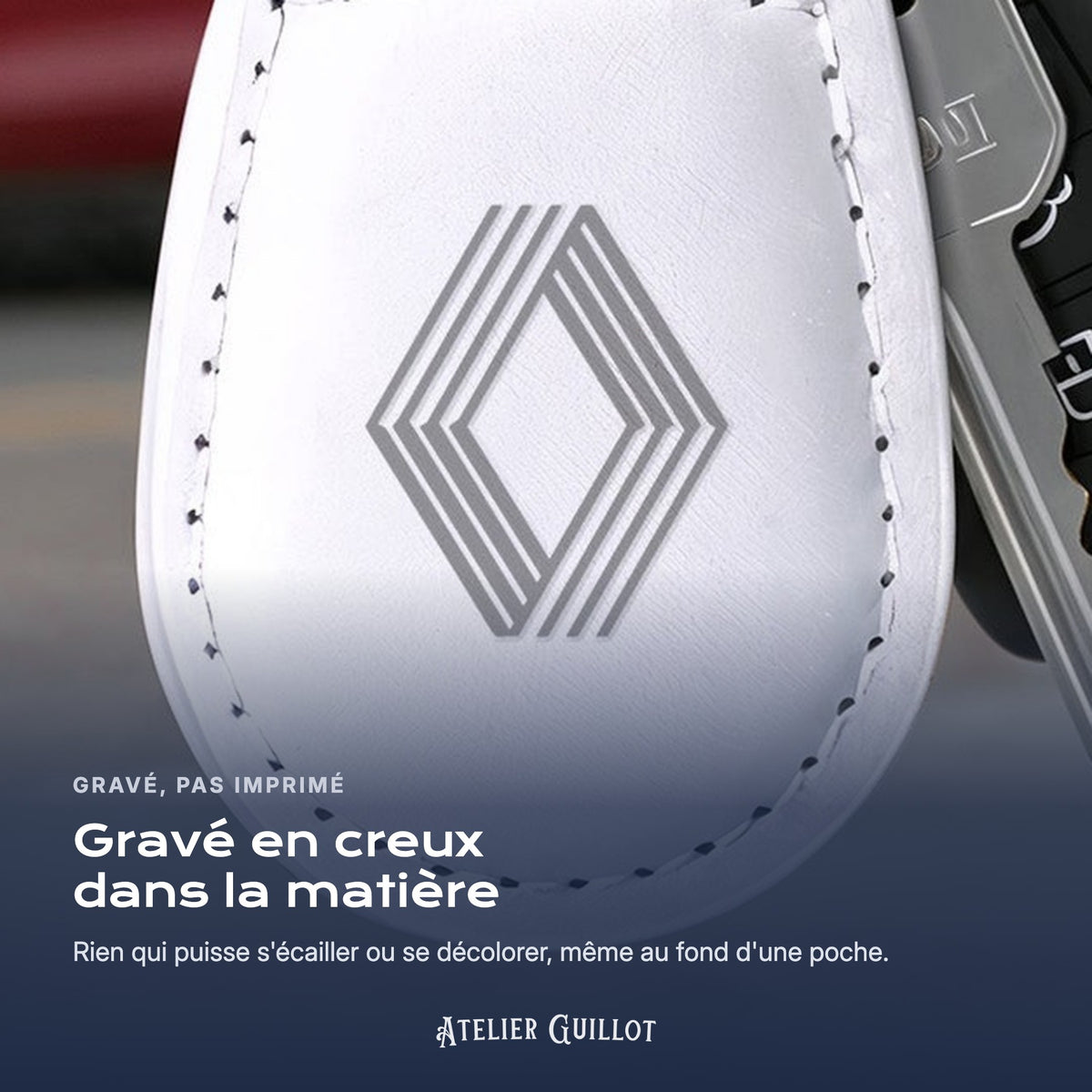 Logo Renault gravé au laser dans le simili cuir