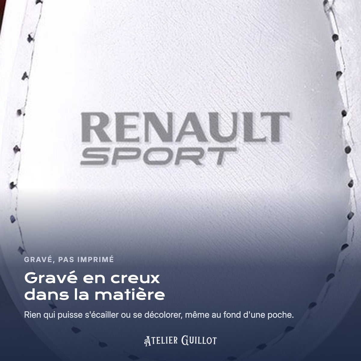 Logo Renault Sport gravé au laser dans le simili cuir