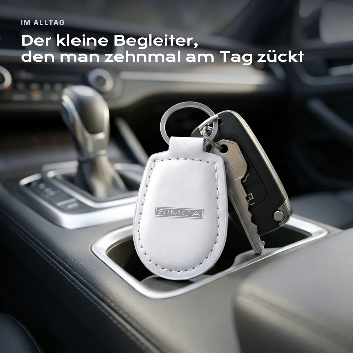 Gravierter Schlüsselanhänger Simca an einem Schlüssel