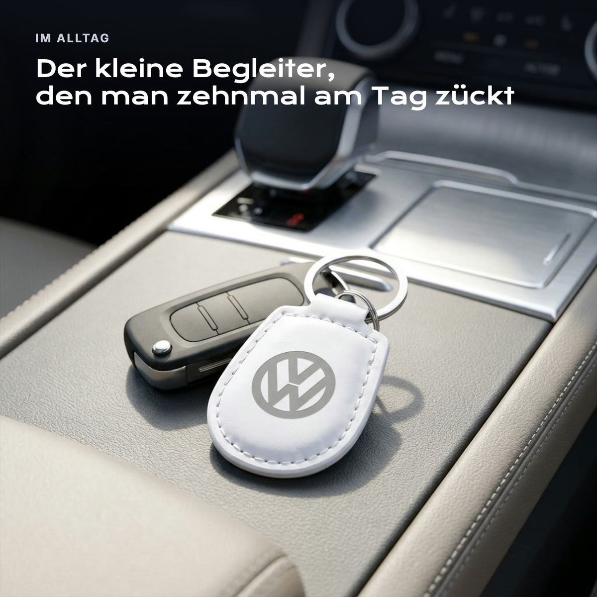 Gravierter Schlüsselanhänger Volkswagen an einem Schlüssel