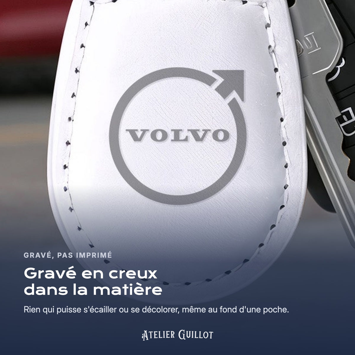 Logo Volvo gravé au laser dans le simili cuir