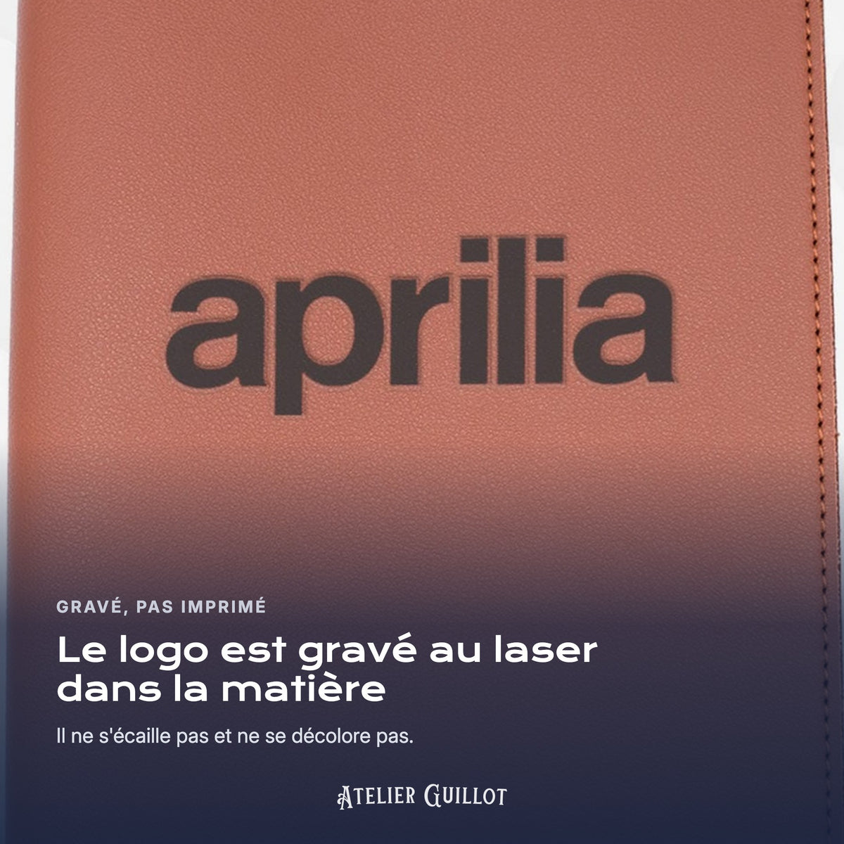 Logo APRILIA gravé au laser dans le simili cuir
