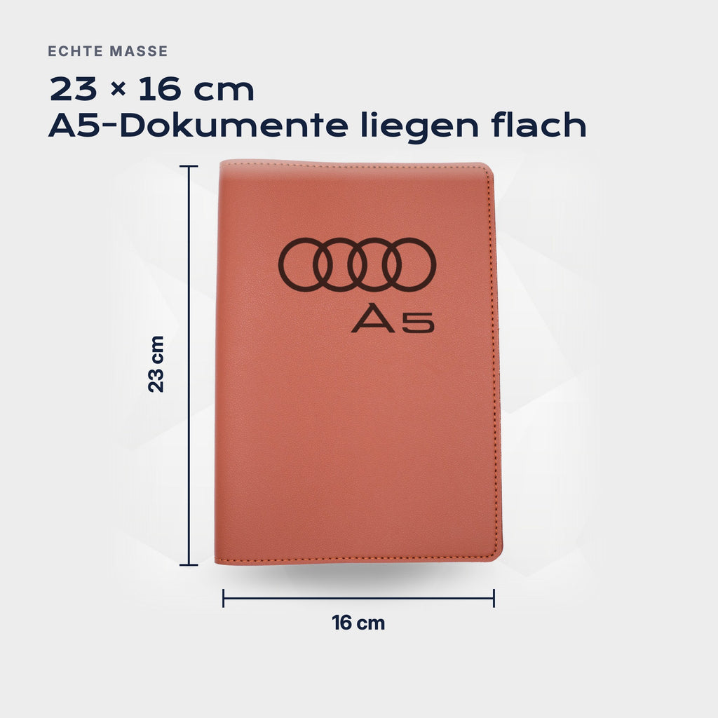 Fahrzeugmappe Audi A5 von Atelier Guillot: 23 × 16 cm, A5-Dokumente liegen flach