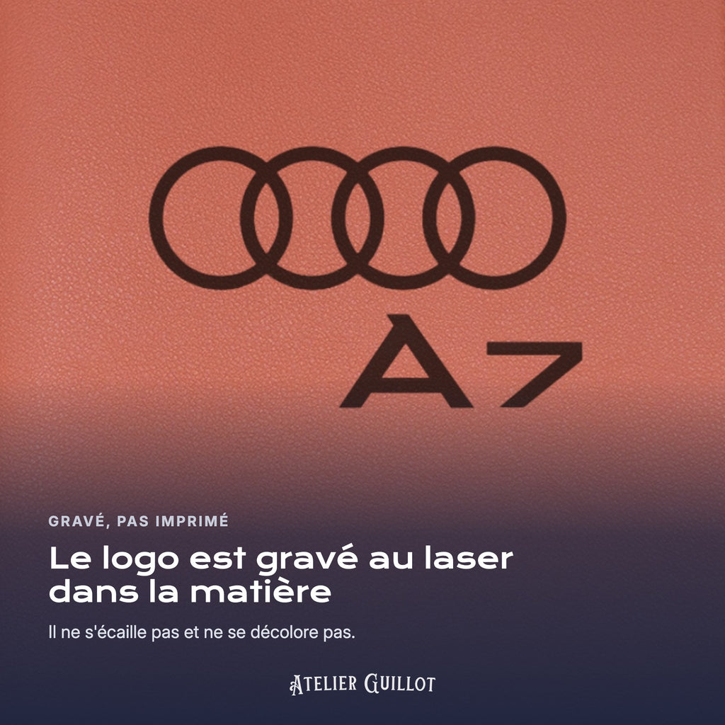 Logo Audi A7 gravé au laser dans le simili cuir