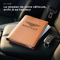 Porte-documents BENTLEY posé sur un siège, avec des factures