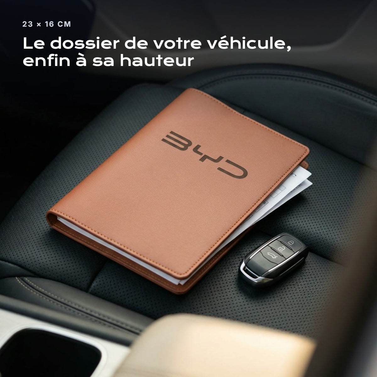 Porte-documents BYD posé sur un siège, avec des factures
