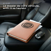 Porte-documents FIAT posé sur un siège, avec des factures