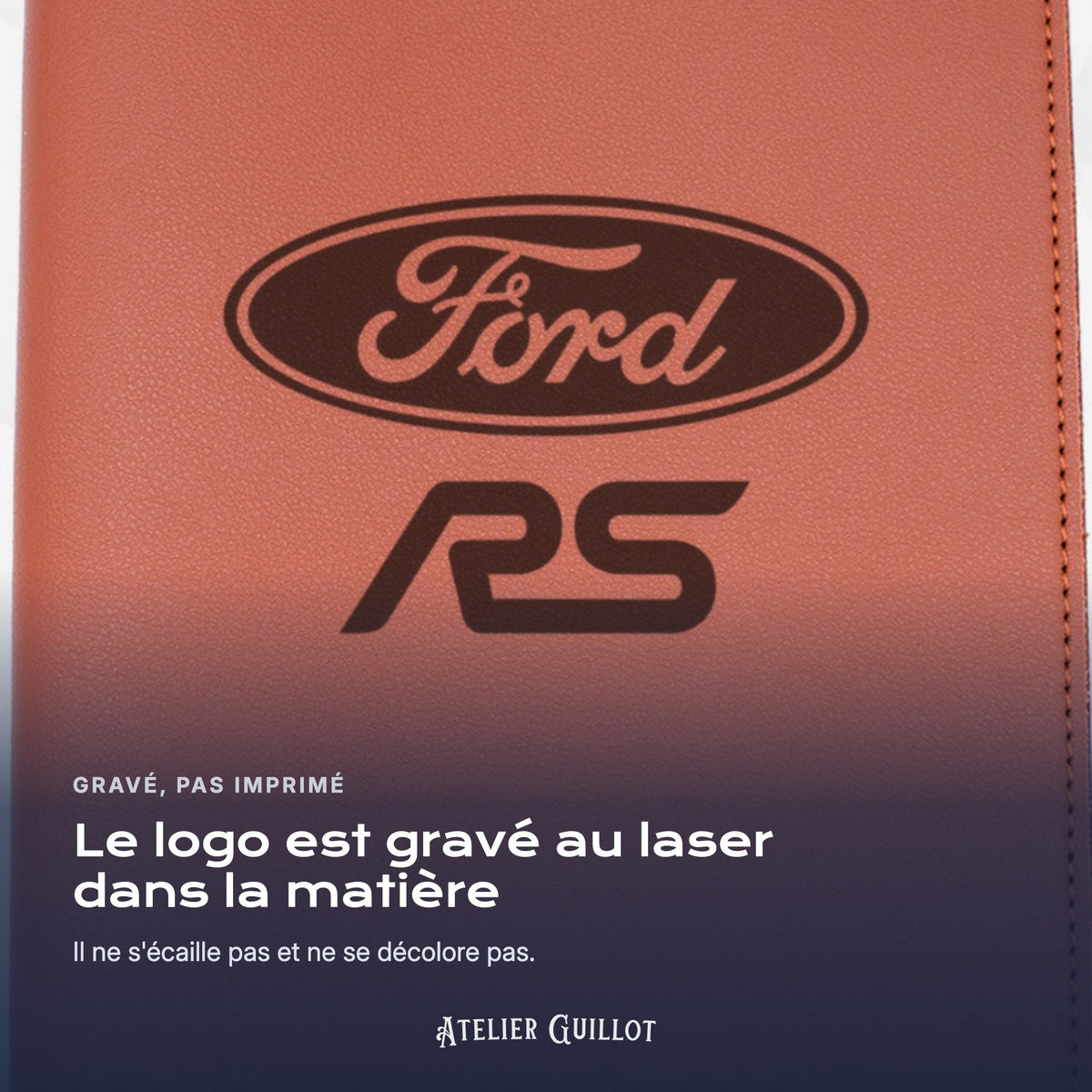 Logo Ford RS gravé au laser dans le simili cuir