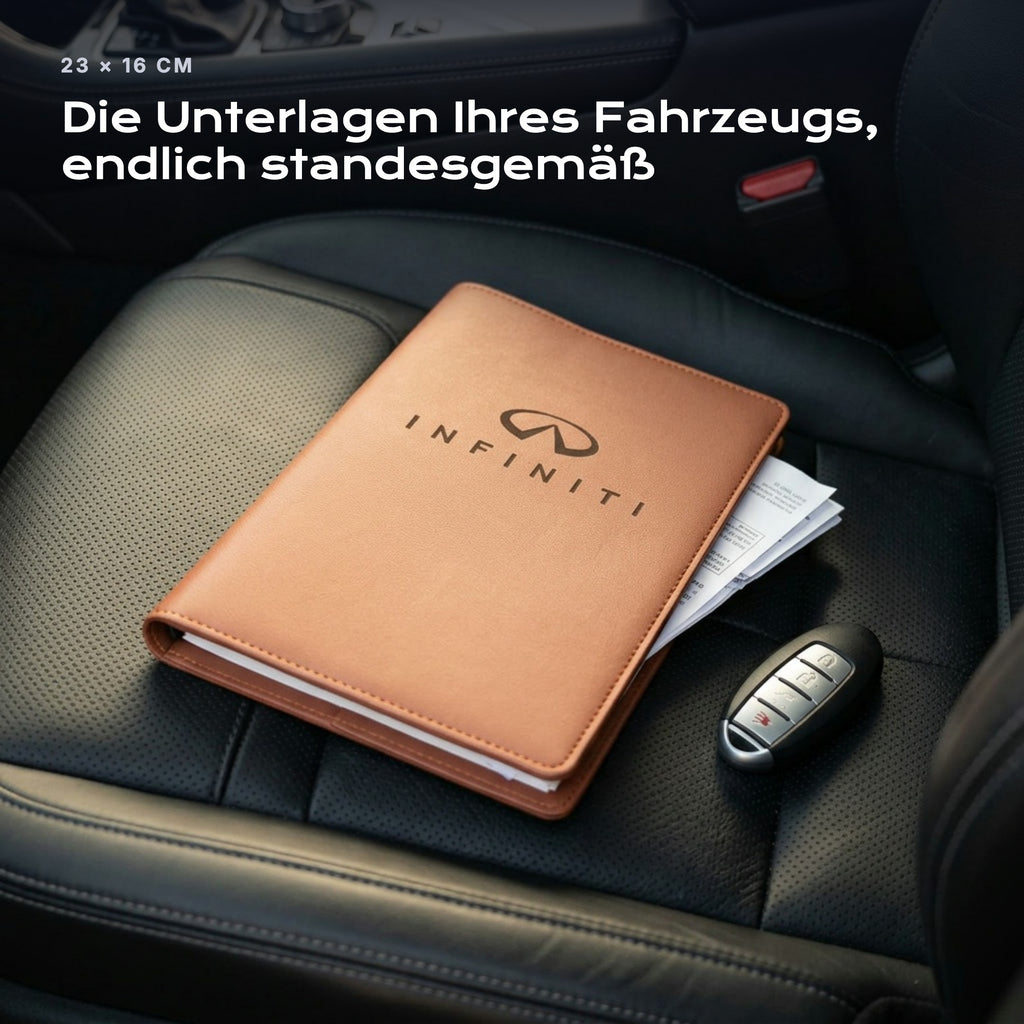 Fahrzeugmappe INFINITI auf einem Autositz, mit Rechnungen