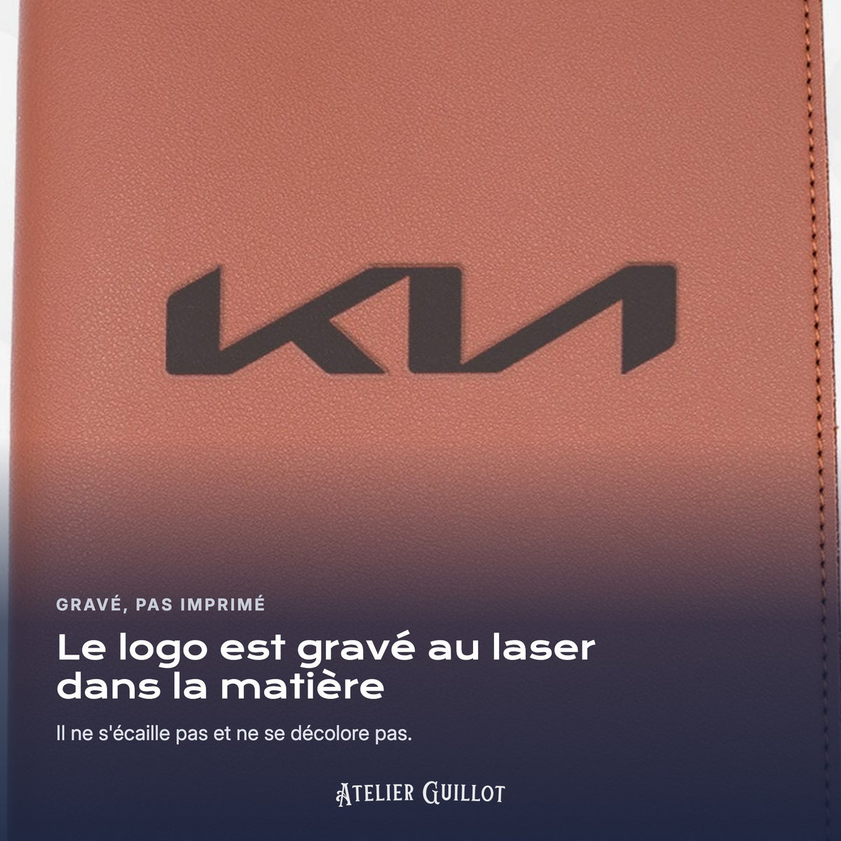 Logo KIA gravé au laser dans le simili cuir