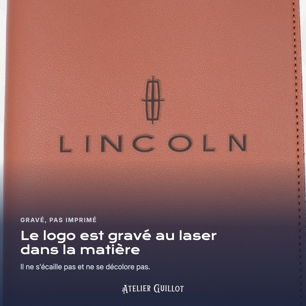 Logo LINCOLN gravé au laser dans le simili cuir