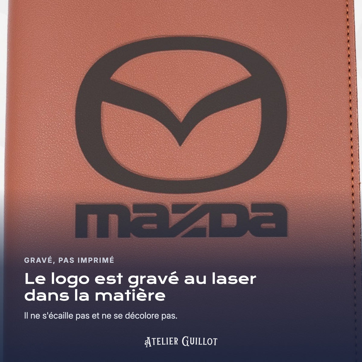 Logo MAZDA gravé au laser dans le simili cuir