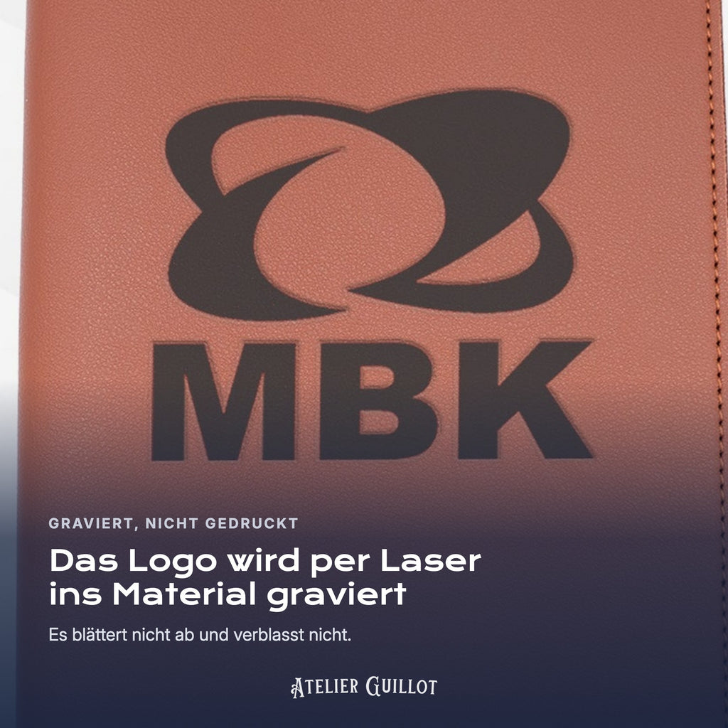 Logo MBK, per Laser in Kunstleder graviert