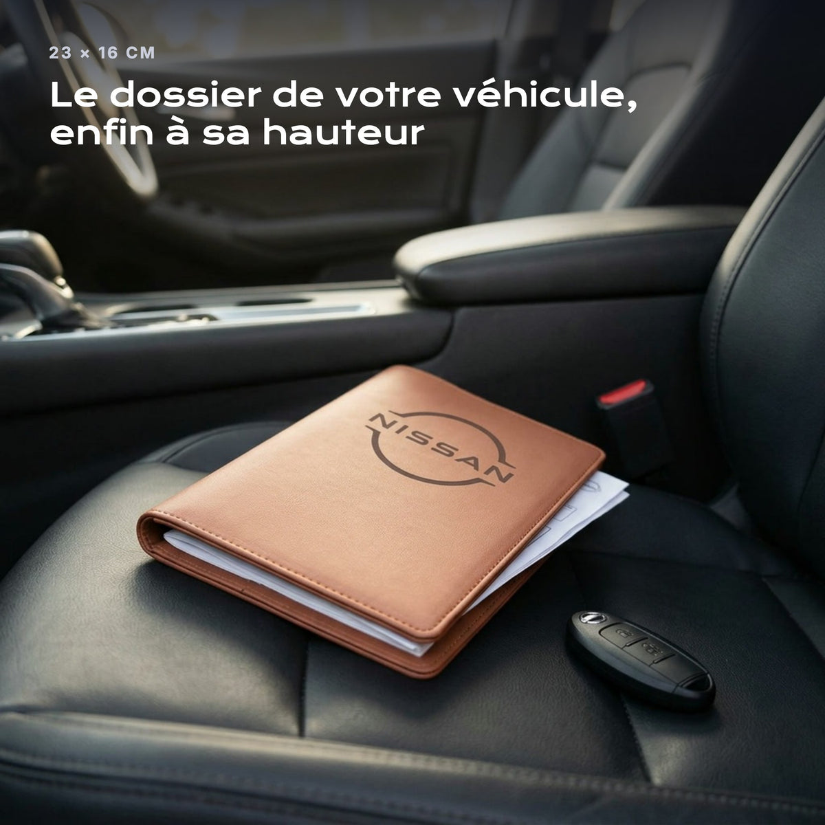 Porte-documents NISSAN posé sur un siège, avec des factures