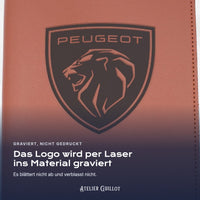 Logo PEUGEOT, per Laser in Kunstleder graviert