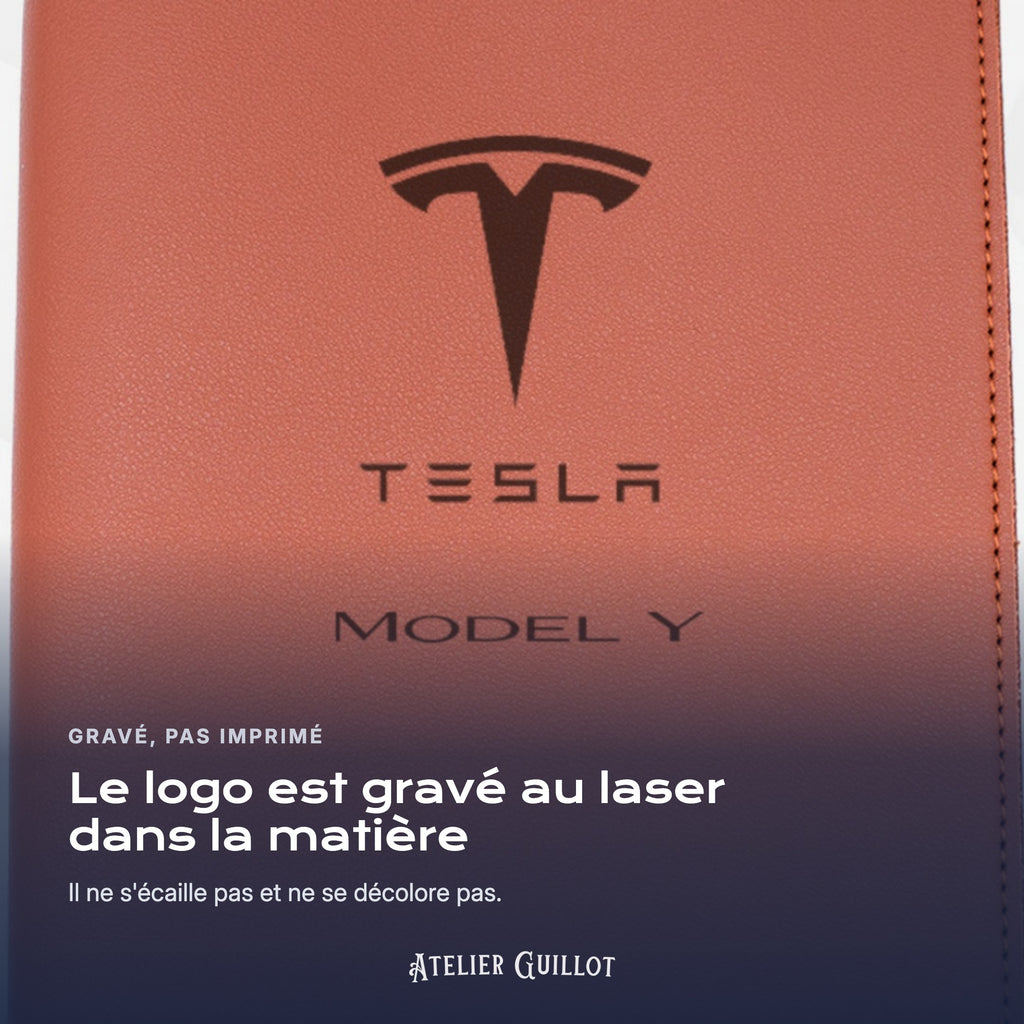 Logo Tesla Model Y gravé au laser dans le simili cuir