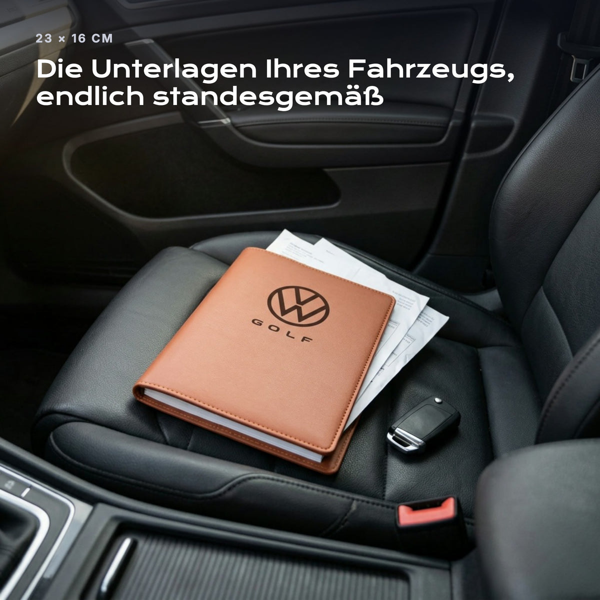 Fahrzeugmappe Volkswagen Golf auf einem Autositz, mit Rechnungen