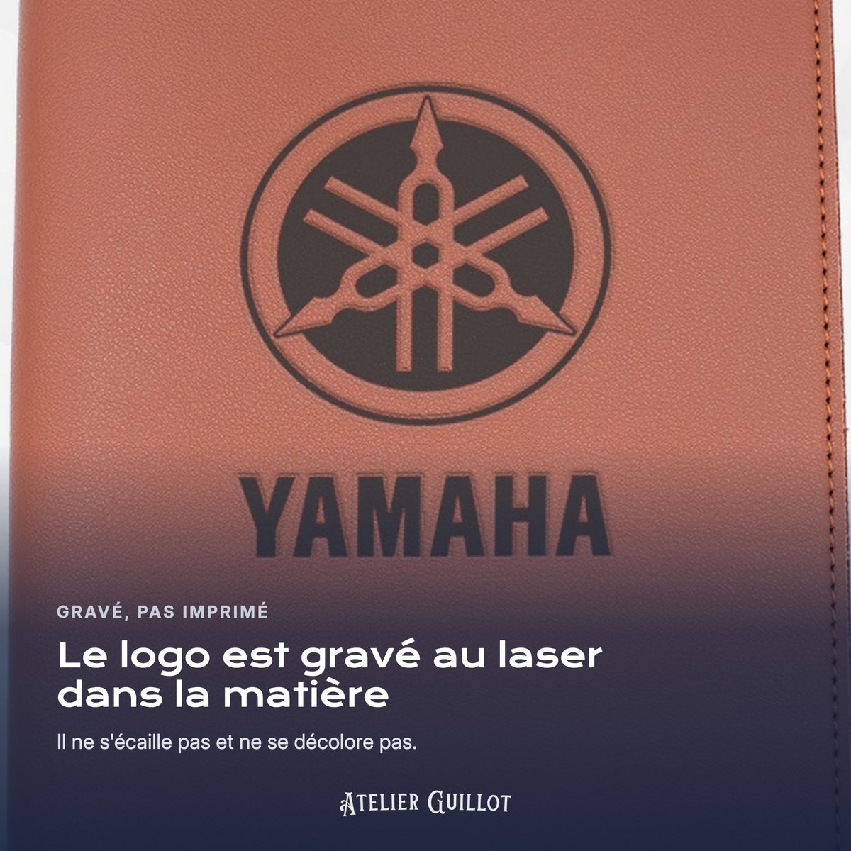 Logo YAMAHA gravé au laser dans le simili cuir