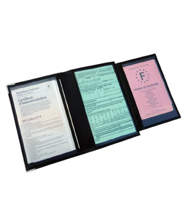 emplacement pour carte grise et autre document sur un porte carte grise abarth