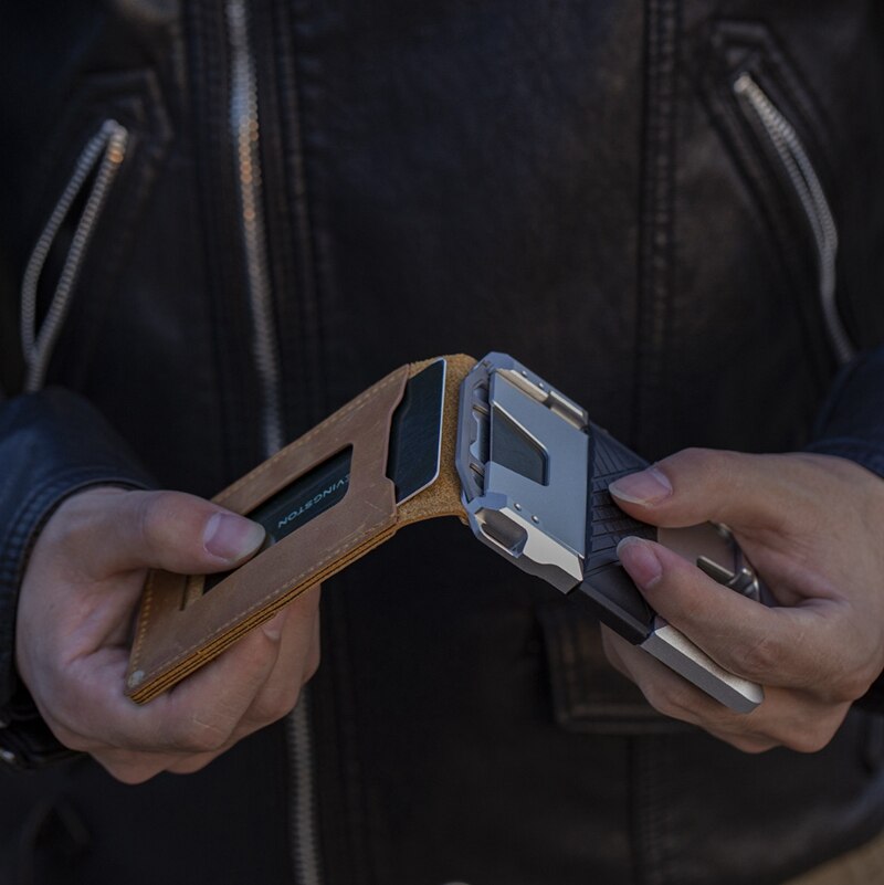 Porte Cartes rigide en cuir à deux volets