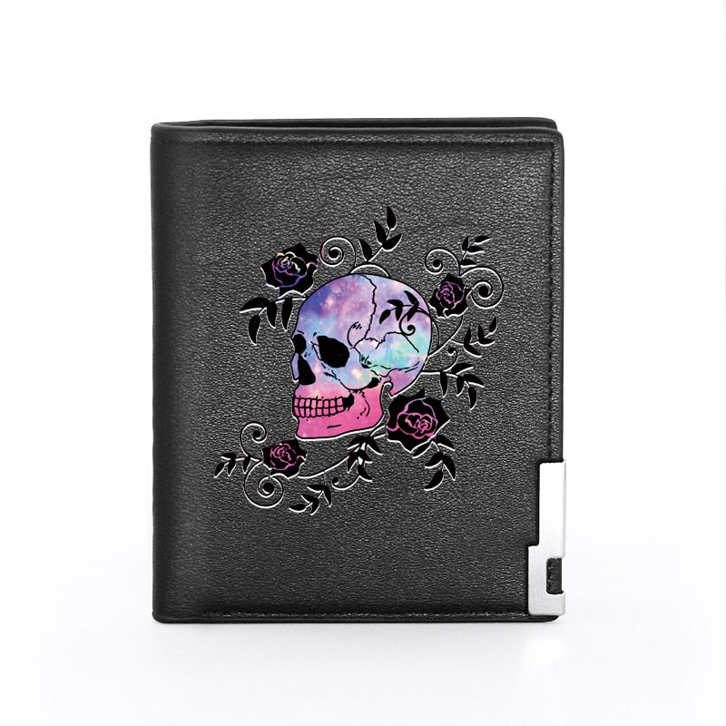 Porte Cartes en cuir avec une tête de mort fleuri