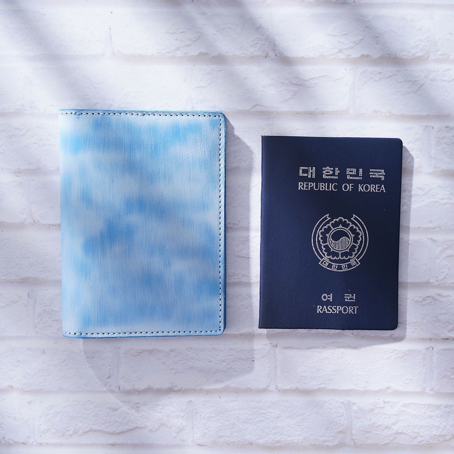 Porte Passeport<br /> Azur