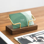Charger l&#39;image dans la galerie, porte cartes de visite en bois et métal avec un design élégant
